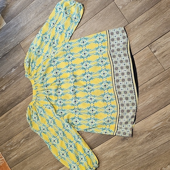 Crown and IVY VIbrant Yellow Blouse with Blue Patterns - Picture 11 of 11